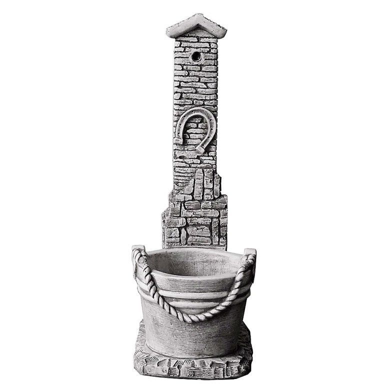Fontana in cemento "Maniscalco"